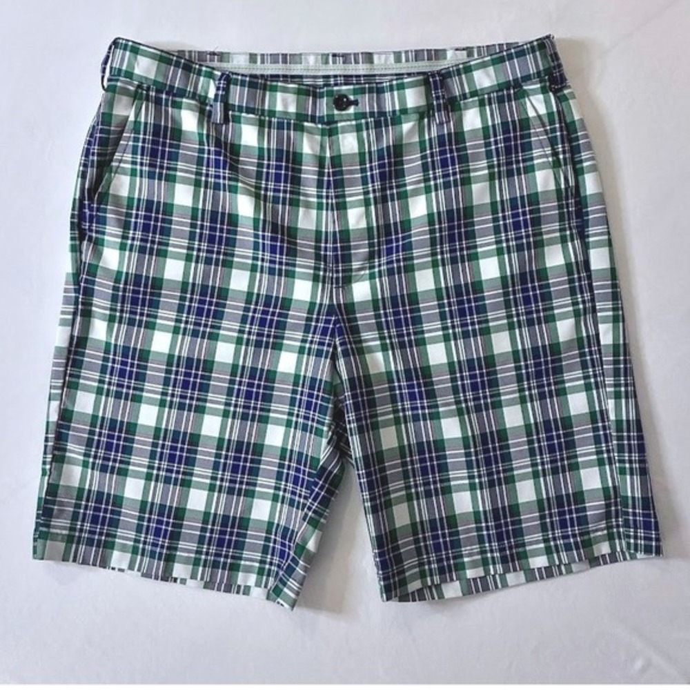 IZOD Golf Mens Plaid Shorts Sz 36 Green Blue White Flat Front Casual Chino